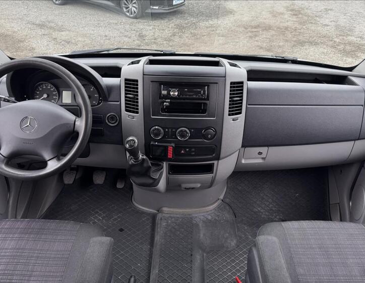 Mercedes-Benz Sprinter 7