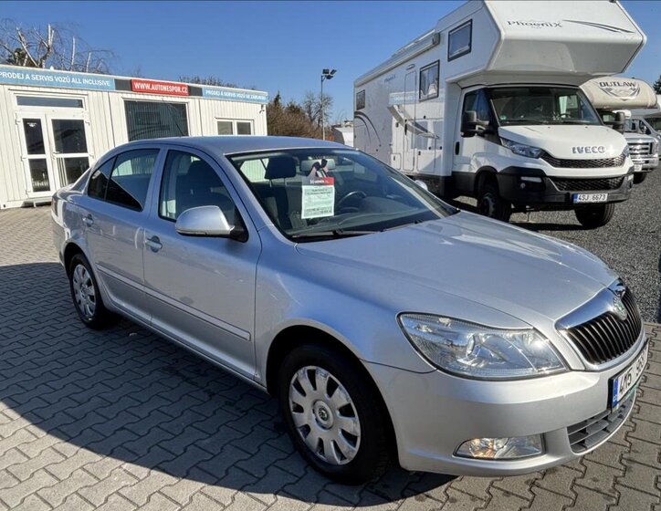 Škoda Octavia Sedan / Limuzína 1,6 l 77 kw