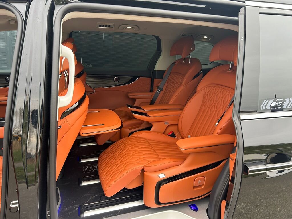 Dongfeng Ostatní MPV 1,5 l 255 kw