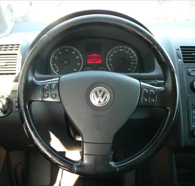Volkswagen Touran 10