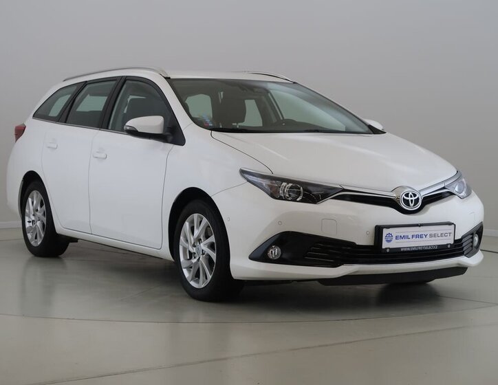 Toyota Auris Kombi 1,6 l 97 kw