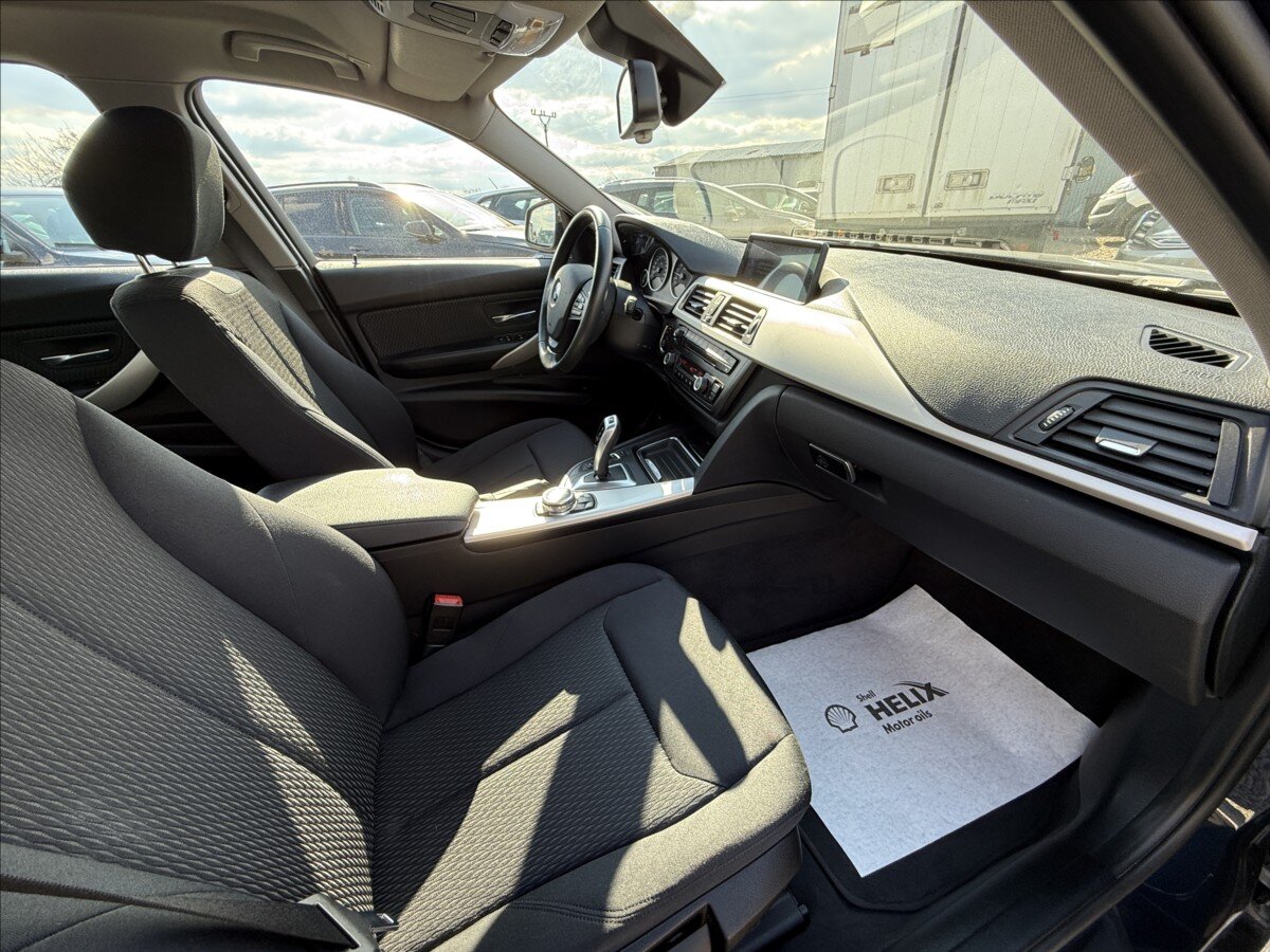 BMW Řada 3 Sedan 3,0 l 225 kw