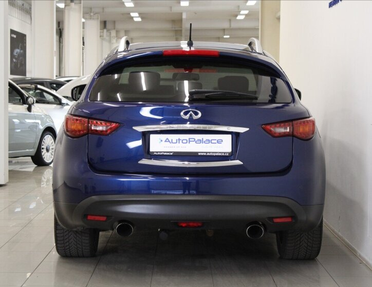 Infiniti QX70 SUV / Terénní 3,0 l 175 kw