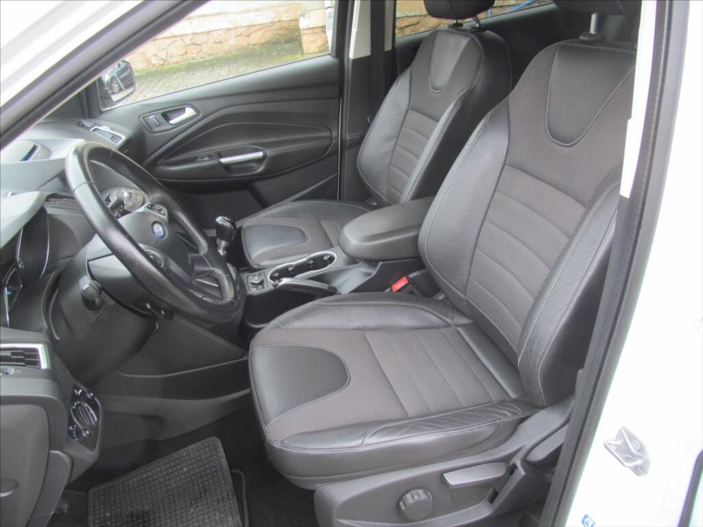 Ford Kuga SUV / Terénní 2,0 l 110 kw