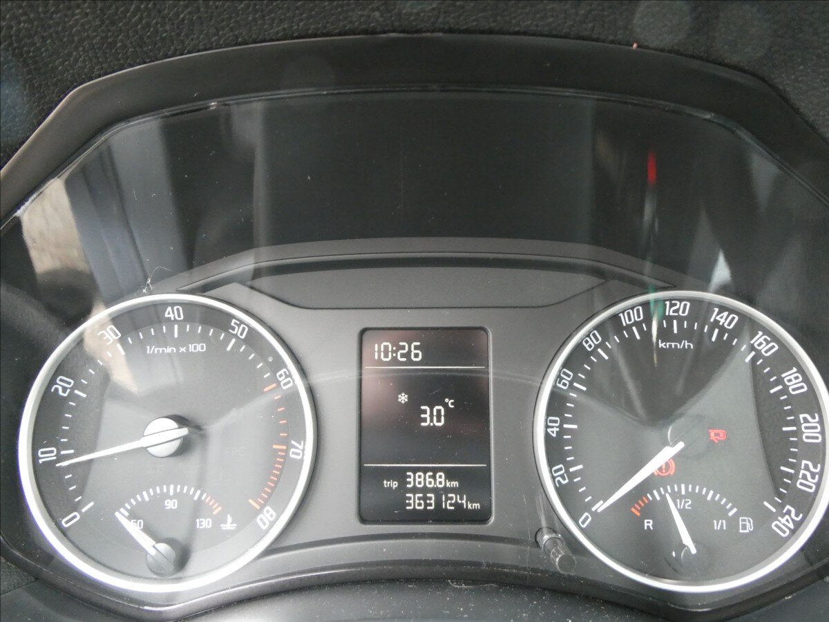 Škoda Octavia Sedan / Limuzína 1,6 l 75 kw