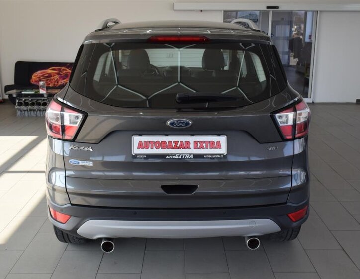 Ford Kuga SUV / Terénní 2,0 l 110 kw