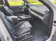 Audi Q7 29