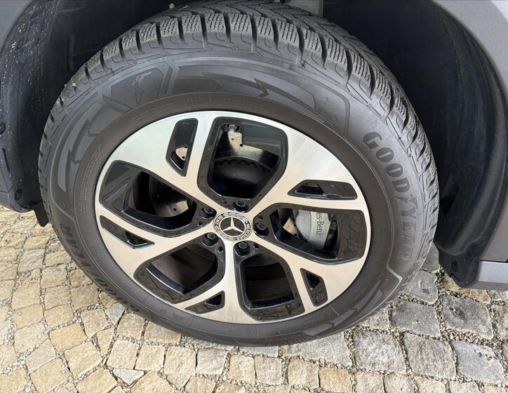 Mercedes-Benz GLC SUV / Terénní 2,0 l 145 kw