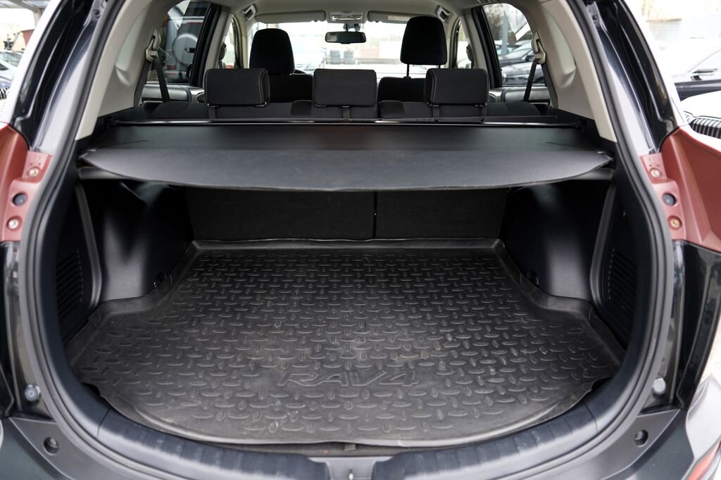 Toyota RAV4 SUV / Terénní 2,0 l 91 kw