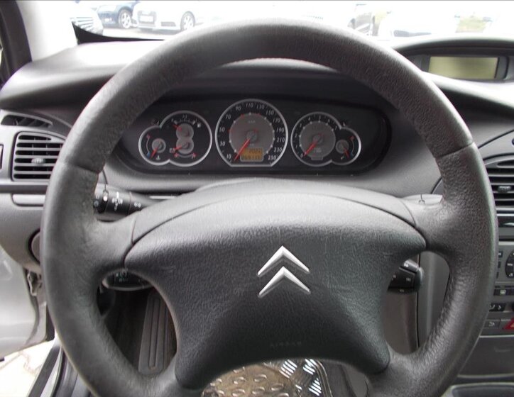 Citroën C5 Sedan / Limuzína 2,0 l 100 kw