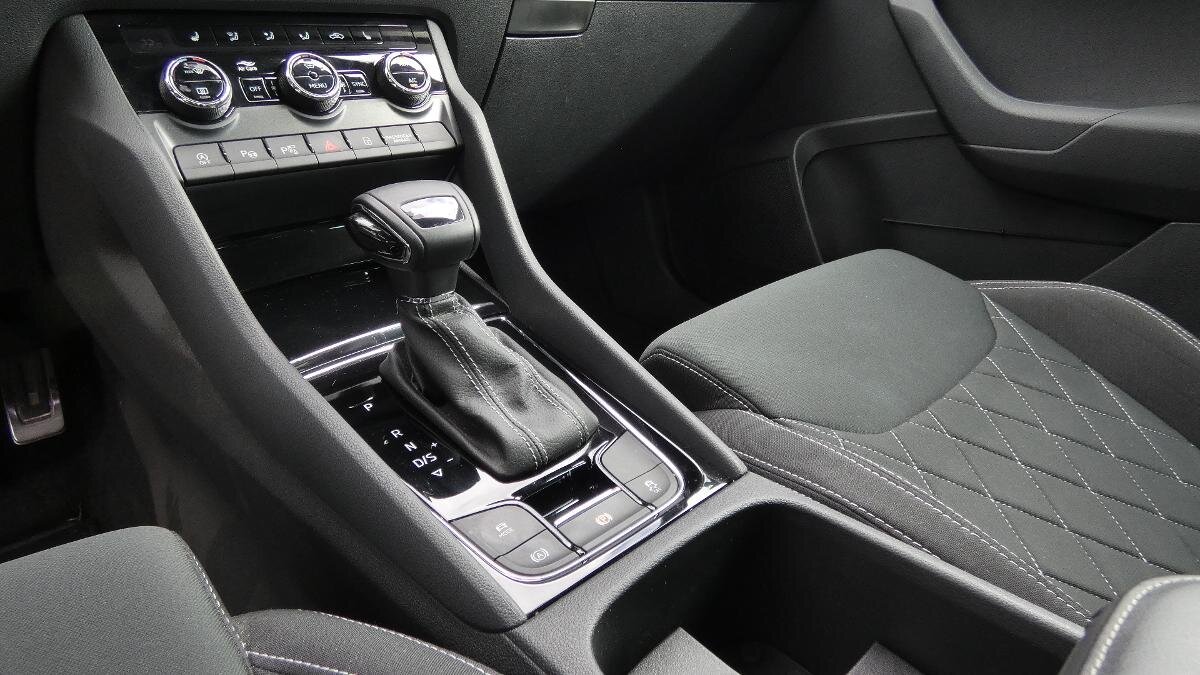 Škoda Karoq SUV / Terénní 1,5 l 110 kw