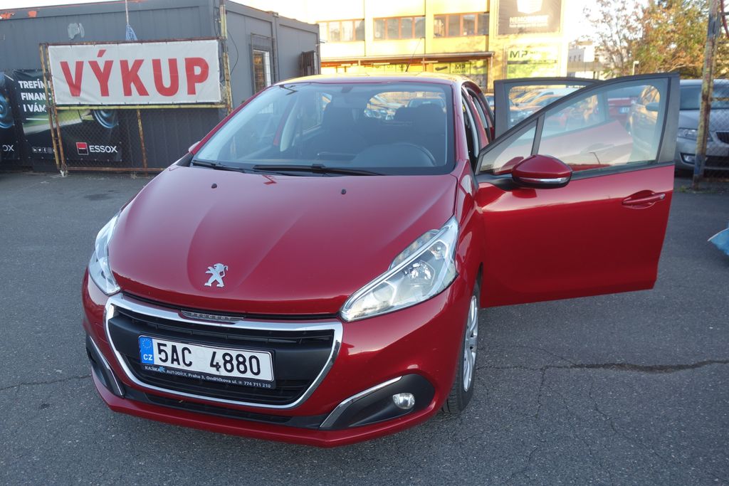 Peugeot 208