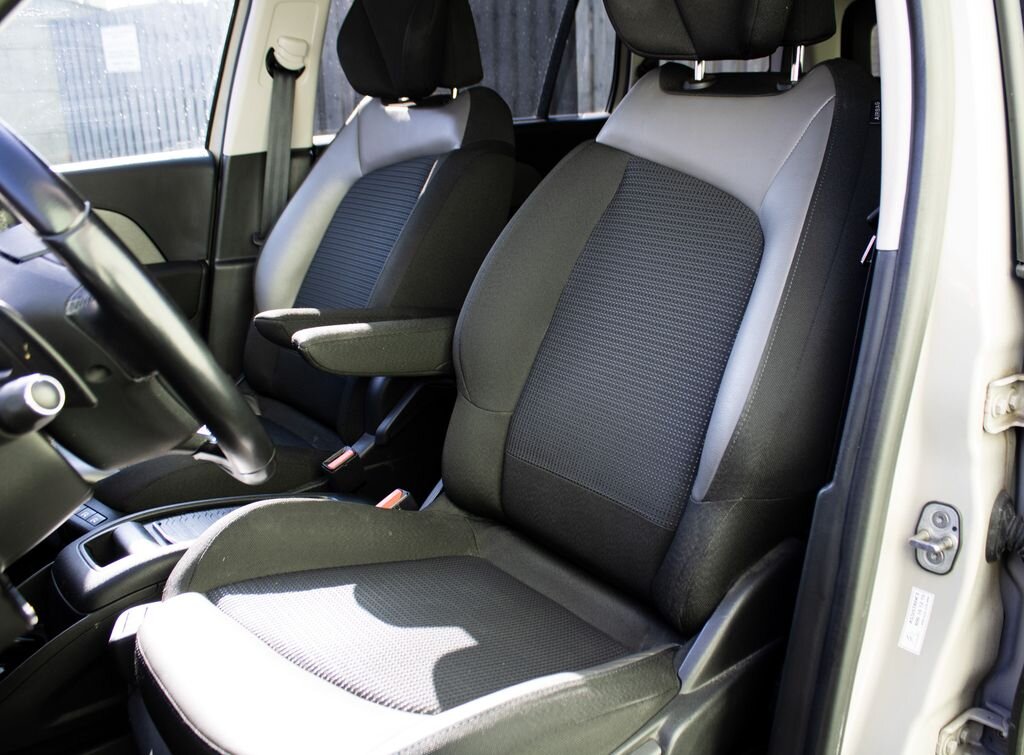 Citroën C4 SpaceTourer MPV 2,0 l 120 kw