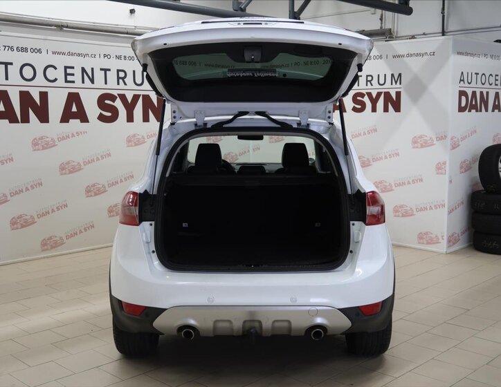 Ford Kuga SUV / Terénní 2,0 l 103 kw