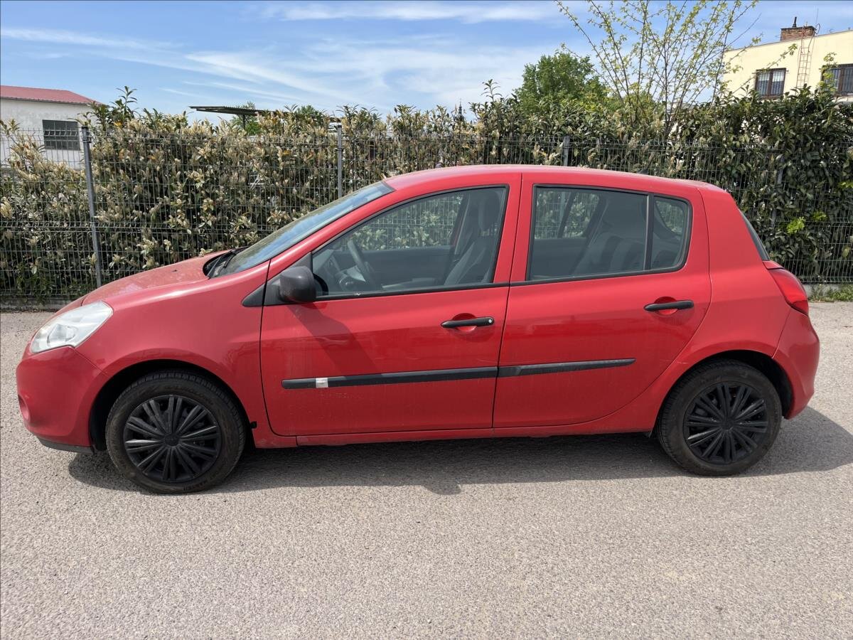 Renault Clio Hatchback 1,1 l 48 kw