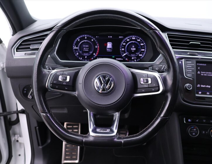 Volkswagen Tiguan 16