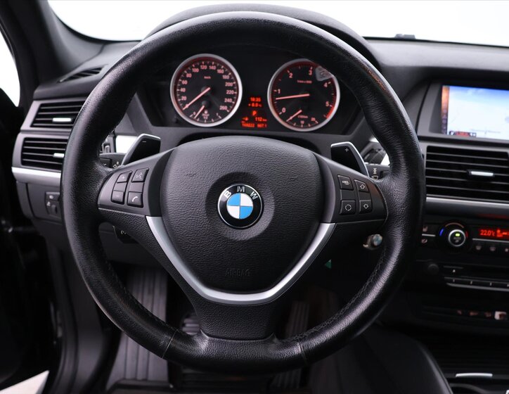 BMW X6 SUV 3,0 l 225 kw