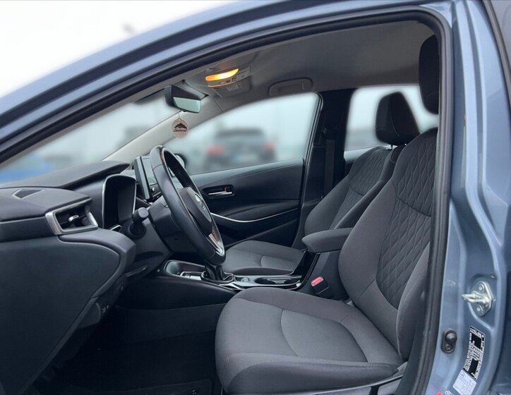 Toyota Corolla Sedan / Limuzína 1,5 l 92 kw