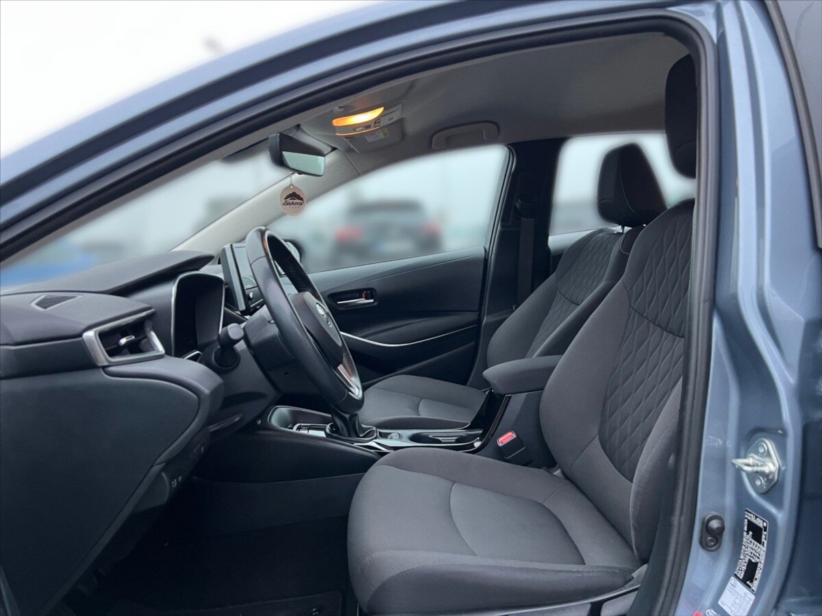 Toyota Corolla Sedan / Limuzína 1,5 l 92 kw