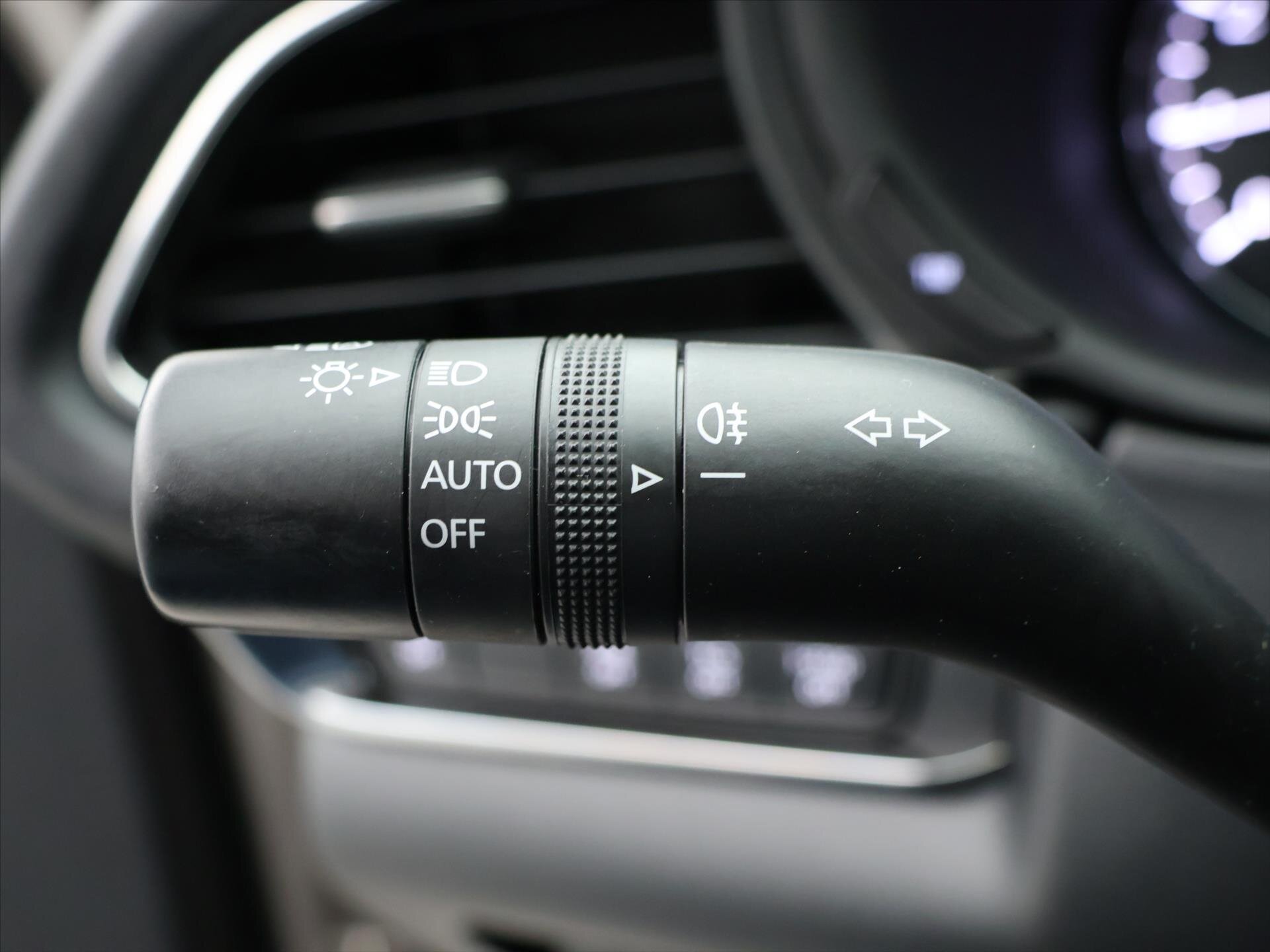 Mazda CX-30 SUV / Terénní 2,0 l 110 kw