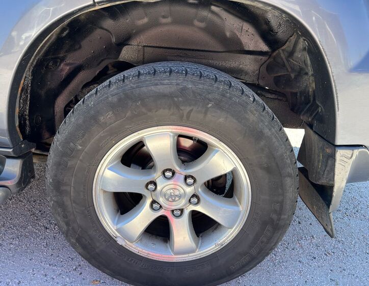 Toyota Land Cruiser 13