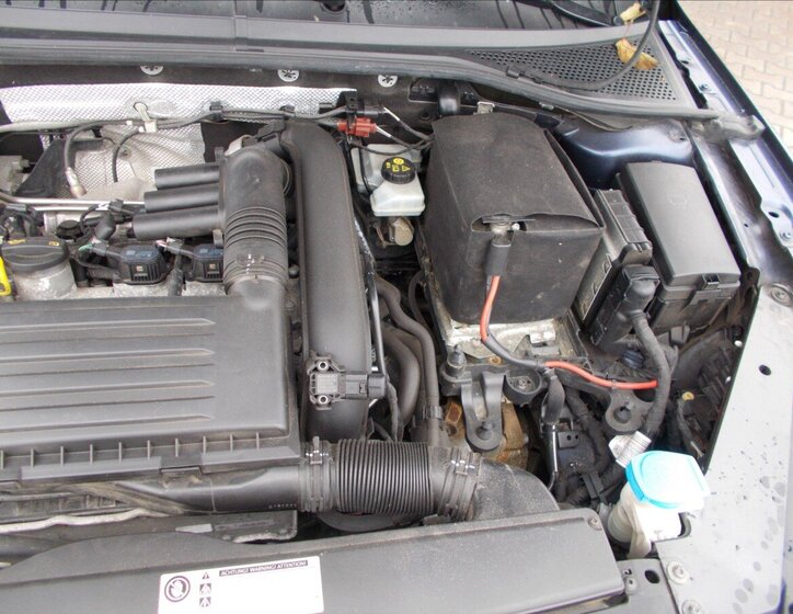 Volkswagen Passat Kombi 1,4 l 110 kw