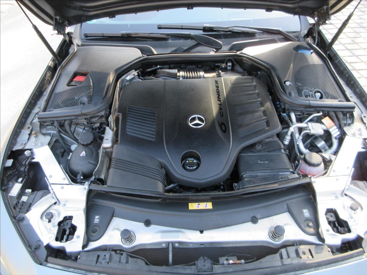 Mercedes-Benz CLS Sedan / Limuzína 3,0 l 270 kw