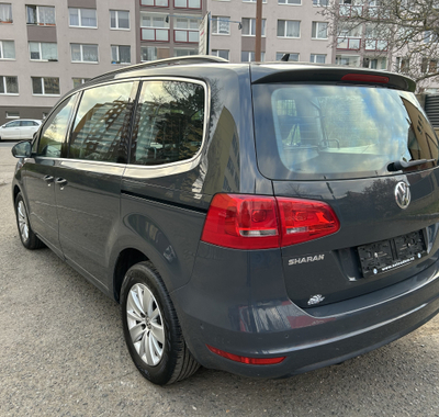 Volkswagen Sharan 4