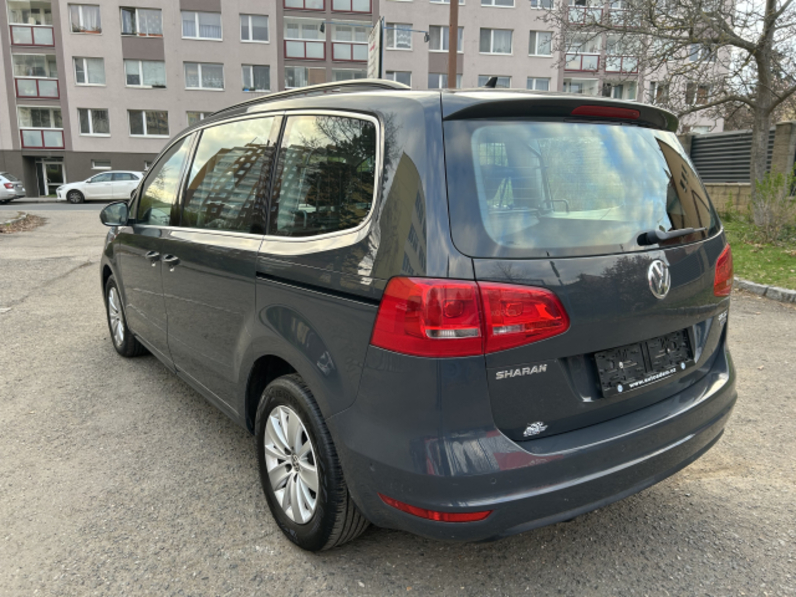 Volkswagen Sharan 4