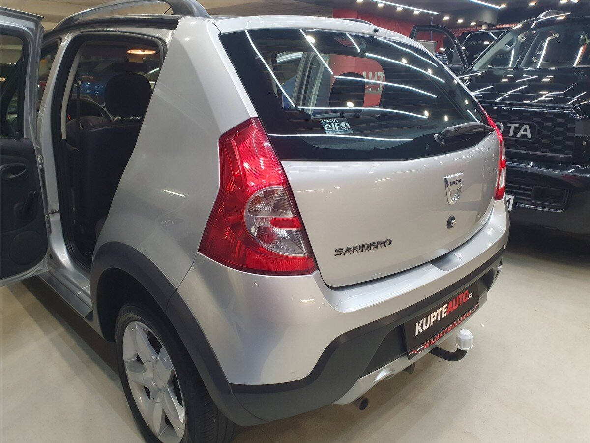 Dacia Sandero Hatchback 1,6 l 62 kw