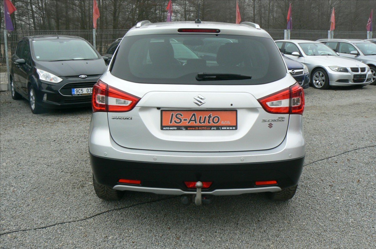 Suzuki SX4 S-Cross SUV / Terénní 1,4 l 103 kw