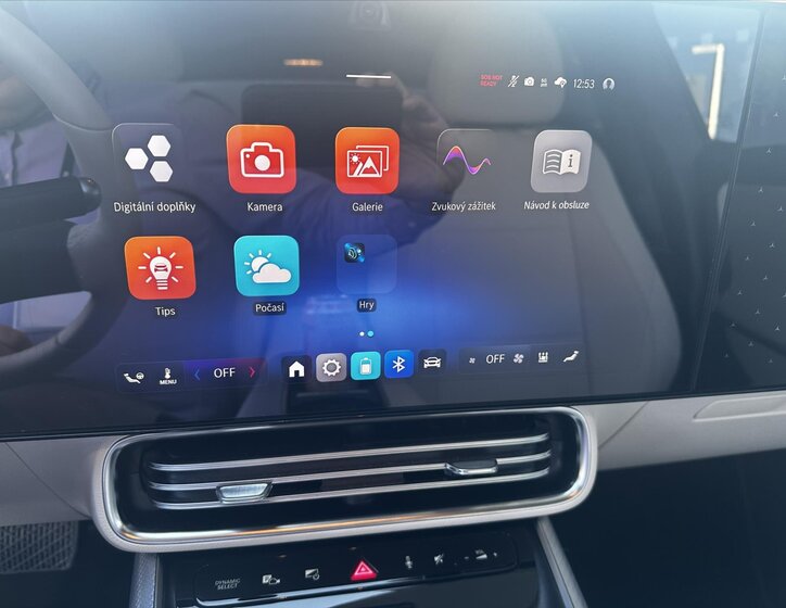 Mercedes-Benz CLA Sedan / Limuzína 0,0 200 kw