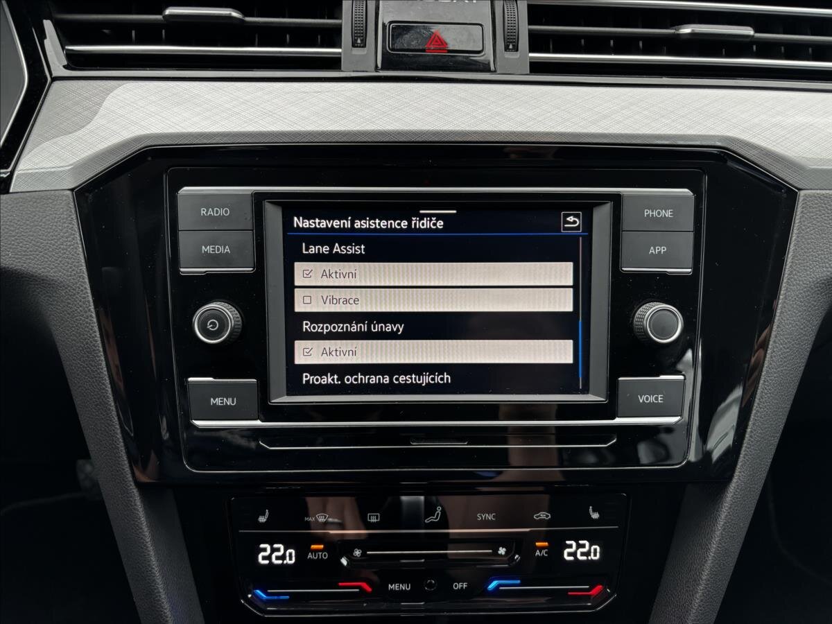 Volkswagen Passat Kombi 1,5 l 110 kw