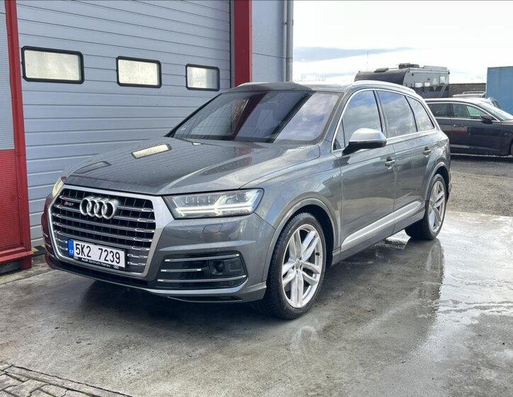 Audi SQ7 SUV 4,0 l 320 kw