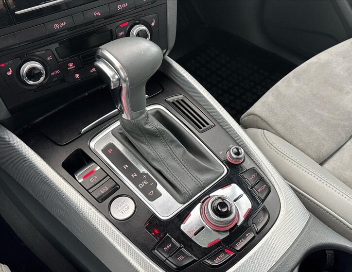 Audi Q5 SUV / Terénní 2,0 l 130 kw