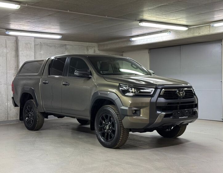 Toyota Hilux 3