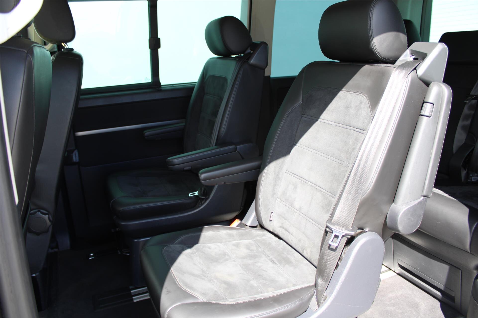 Volkswagen Multivan Kombi 2,0 l 110 kw