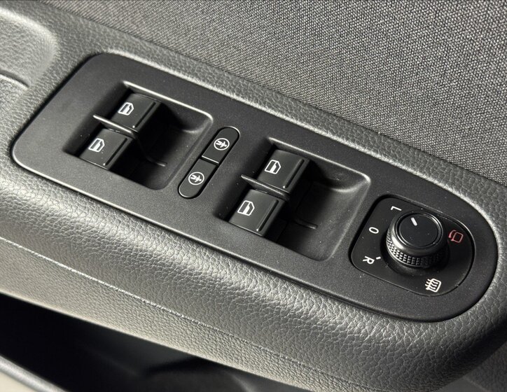 Volkswagen Sharan MPV 2,0 l 110 kw