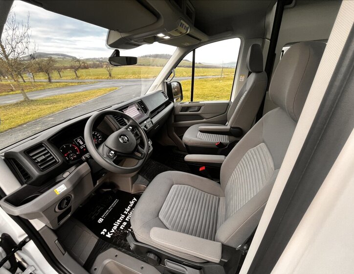 Volkswagen Grand California 8