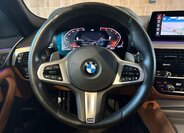 BMW Řada 5 Kombi 3,0 l 195 kw