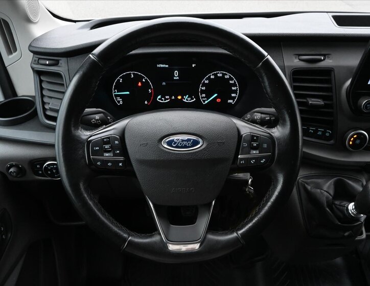 Ford Transit 17