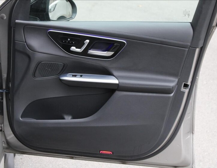 Mercedes-Benz GLC 28