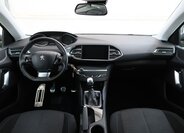 Peugeot 308 Hatchback 1,2 l 81 kw