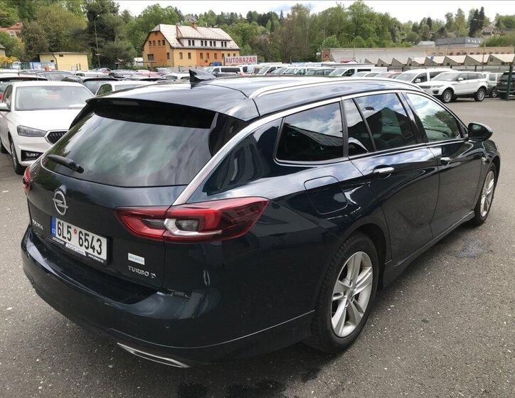 Opel Insignia Kombi 2,0 l 125 kw