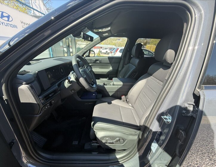 Hyundai Santa Fe SUV / Terénní 1,6 l 185 kw