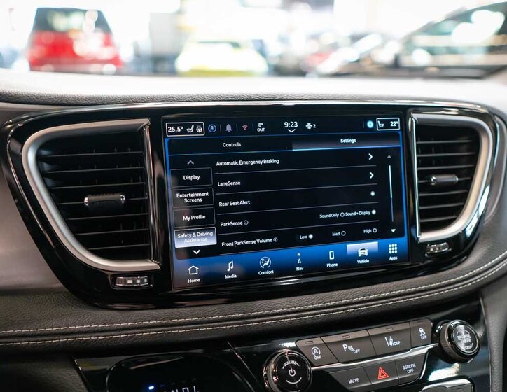 Chrysler Pacifica MPV 3,6 l 221 kw