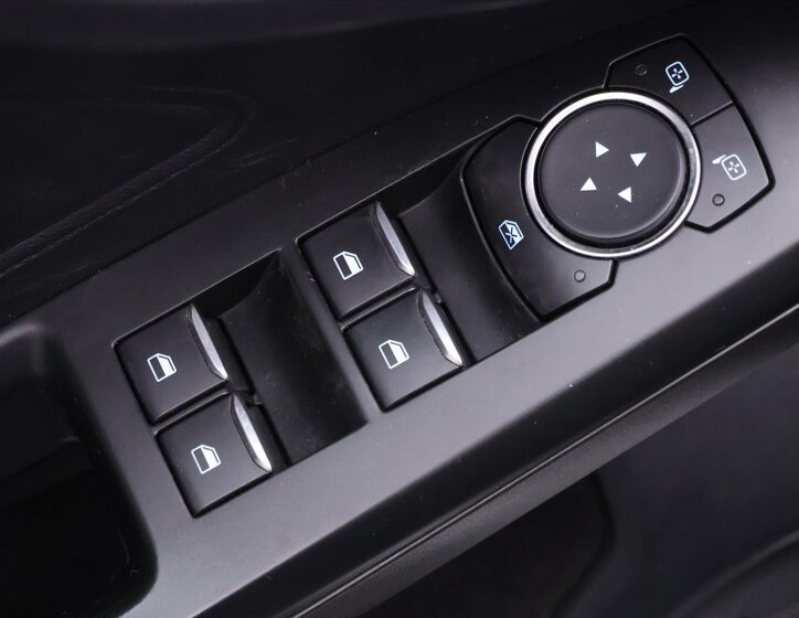 Ford Focus Kombi 999,0 92 kw