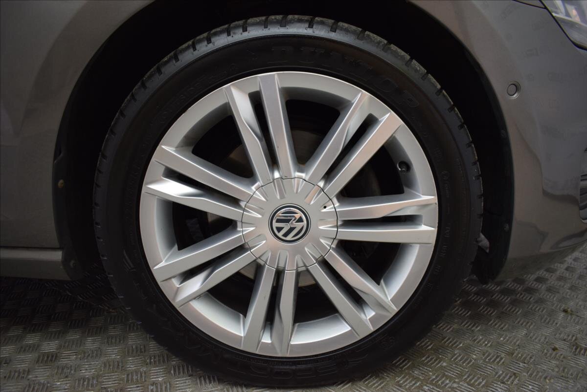 Volkswagen Golf Hatchback 1,4 l 90 kw