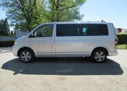 Volkswagen Caravelle Kombi 2,5 l 128 kw