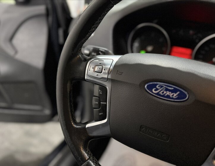 Ford Mondeo Kombi 2,0 l 85 kw